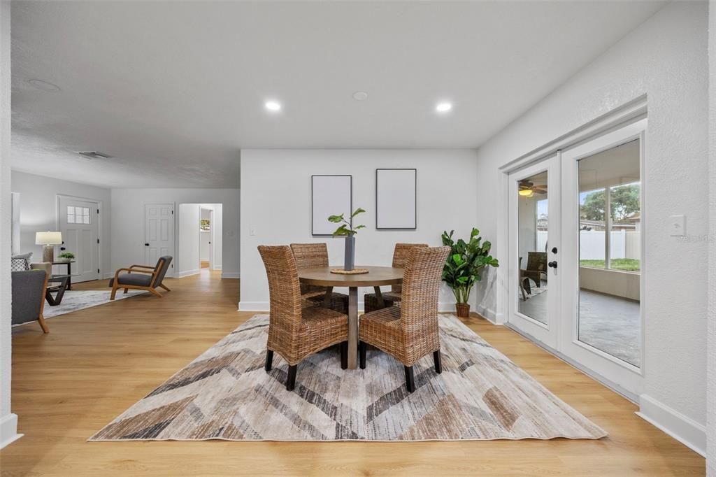 На продажу: $699,900 (4 спален, 2 ванн, 1761 Квадратных фут)