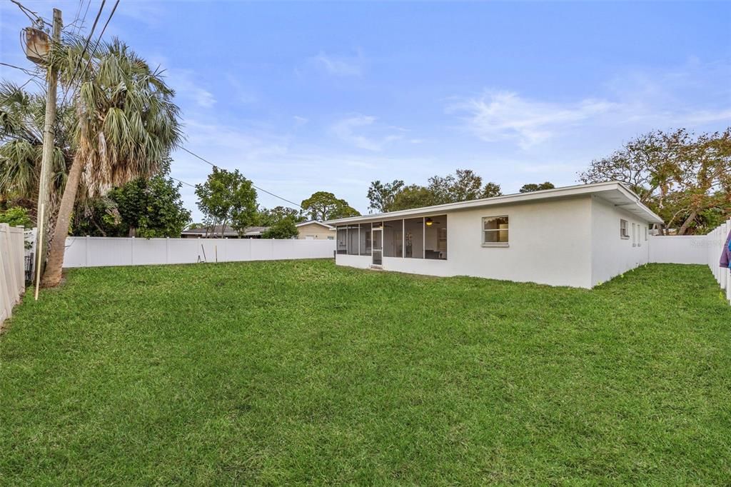 На продажу: $699,900 (4 спален, 2 ванн, 1761 Квадратных фут)