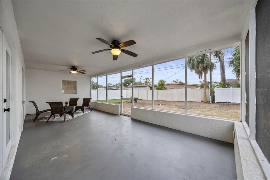 На продажу: $699,900 (4 спален, 2 ванн, 1761 Квадратных фут)