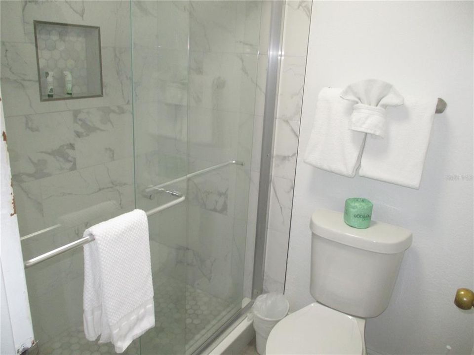 For Sale: $439,900 (1 beds, 1 baths, 365 Square Feet)