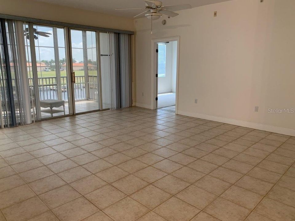 出租: $2,400 (2 贝兹, 2 浴室, 2022 平方英尺)