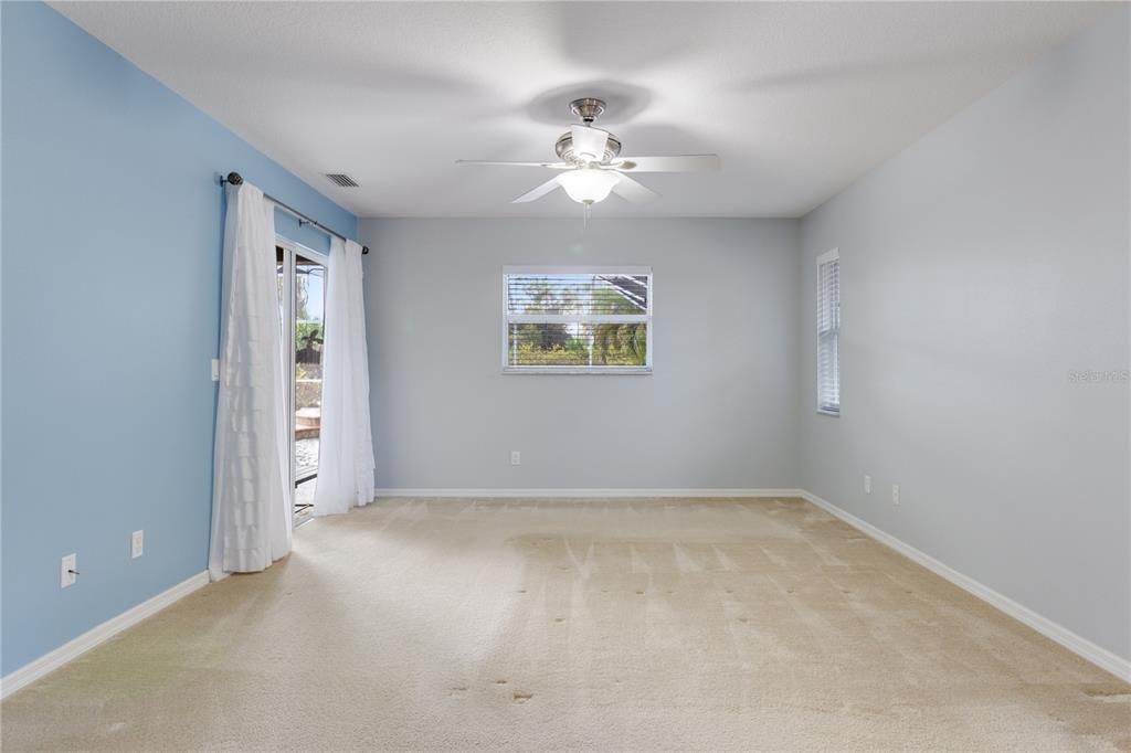 For Sale: $475,000 (3 beds, 2 baths, 2018 Square Feet)