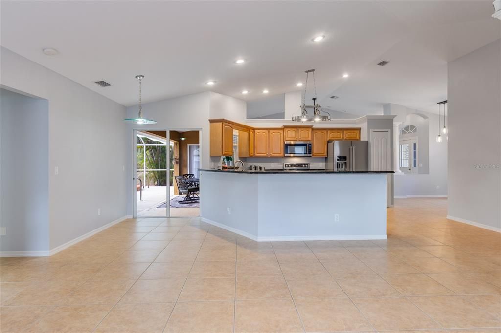 For Sale: $475,000 (3 beds, 2 baths, 2018 Square Feet)