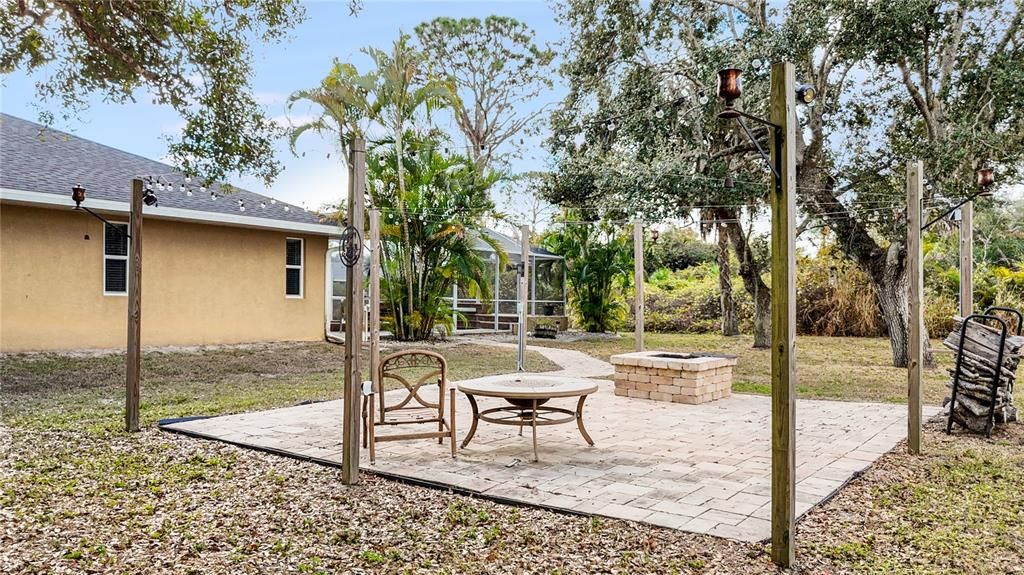 For Sale: $475,000 (3 beds, 2 baths, 2018 Square Feet)