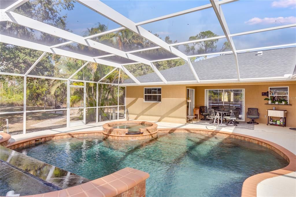 For Sale: $475,000 (3 beds, 2 baths, 2018 Square Feet)