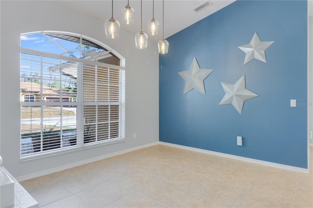 For Sale: $475,000 (3 beds, 2 baths, 2018 Square Feet)