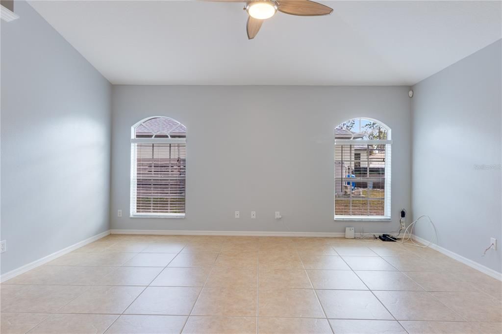 For Sale: $475,000 (3 beds, 2 baths, 2018 Square Feet)