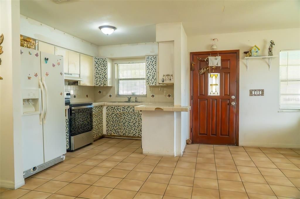 待售: $500,000 (4 贝兹, 3 浴室, 1818 平方英尺)