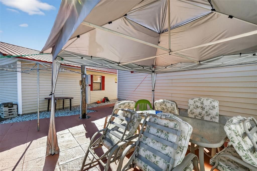 待售: $199,000 (3 贝兹, 2 浴室, 960 平方英尺)