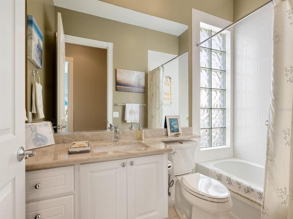 待售: $649,000 (3 贝兹, 3 浴室, 2008 平方英尺)