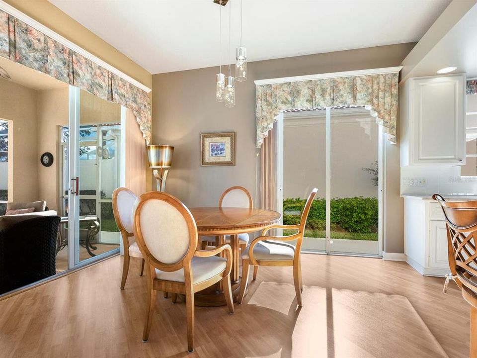 待售: $649,000 (3 贝兹, 3 浴室, 2008 平方英尺)