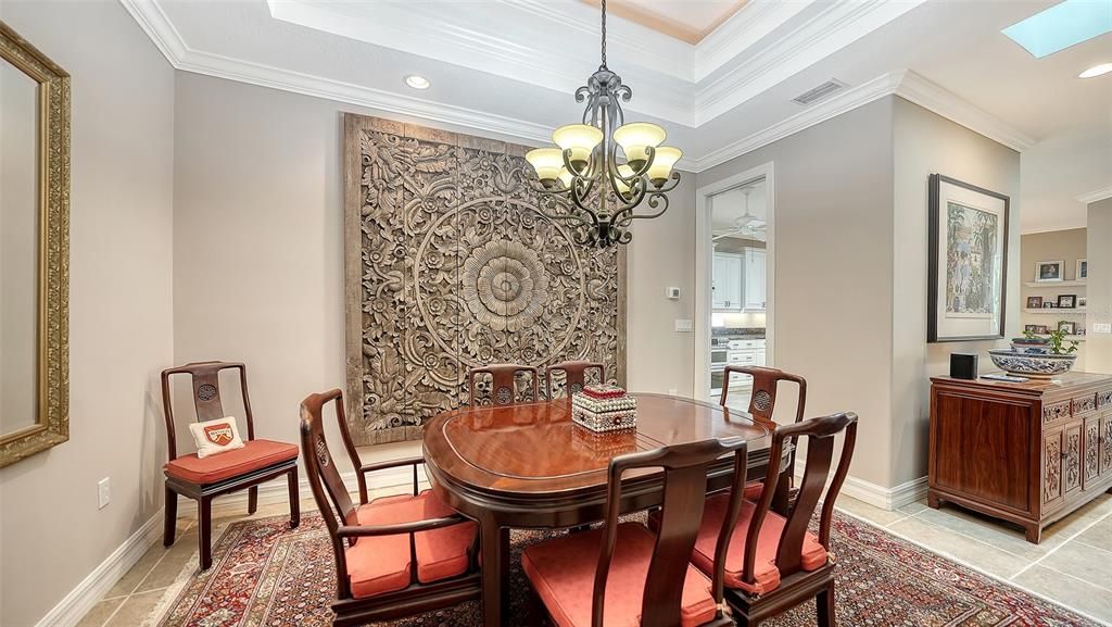 待售: $700,000 (3 贝兹, 2 浴室, 2245 平方英尺)