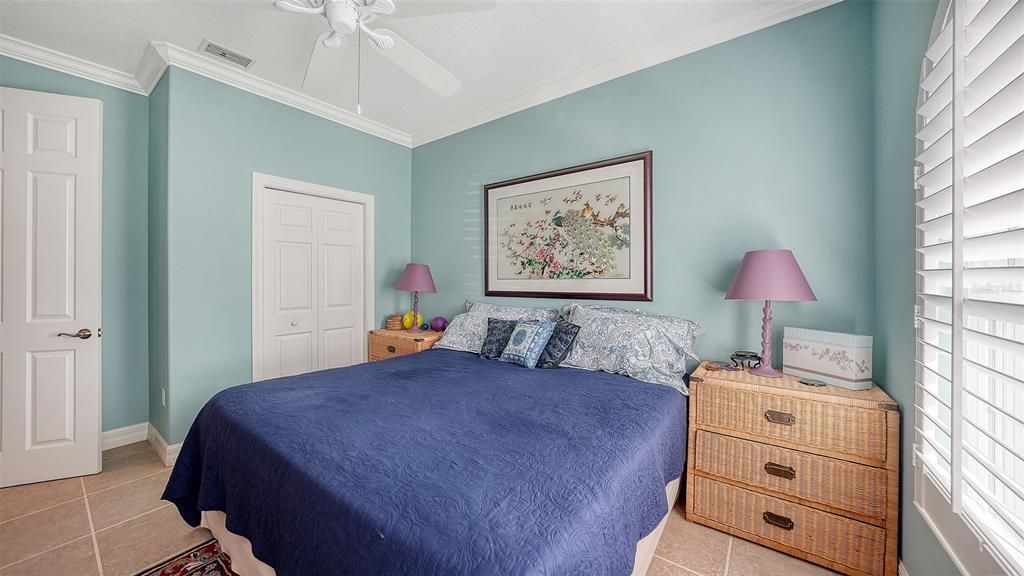 待售: $700,000 (3 贝兹, 2 浴室, 2245 平方英尺)