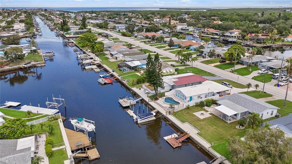 На продажу: $330,000 (2 спален, 1 ванн, 1220 Квадратных фут)