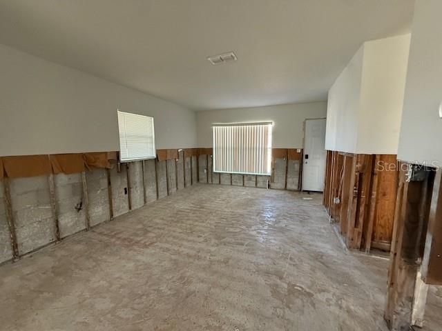 На продажу: $330,000 (2 спален, 1 ванн, 1220 Квадратных фут)