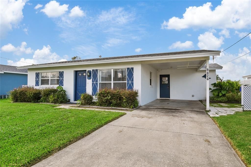 На продажу: $330,000 (2 спален, 1 ванн, 1220 Квадратных фут)