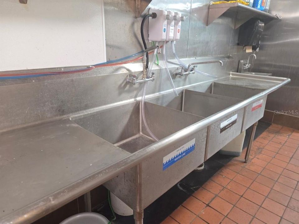 待售: $458,000 (0 贝兹, 0 浴室, 2281 平方英尺)