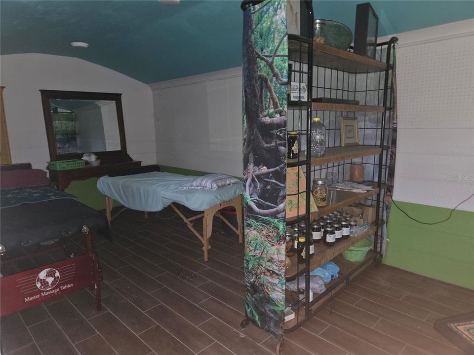 待售: $458,000 (0 贝兹, 0 浴室, 2281 平方英尺)