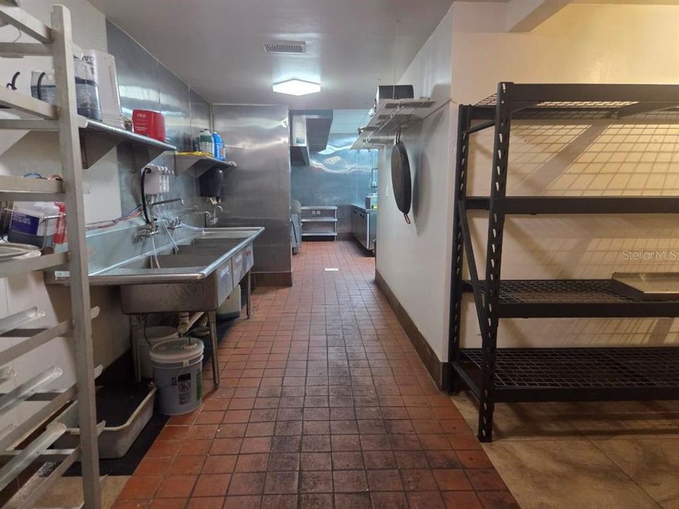 待售: $458,000 (0 贝兹, 0 浴室, 2281 平方英尺)