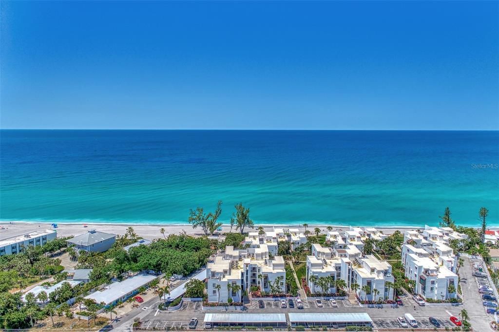 For Sale: $549,000 (2 beds, 2 baths, 1237 Square Feet)