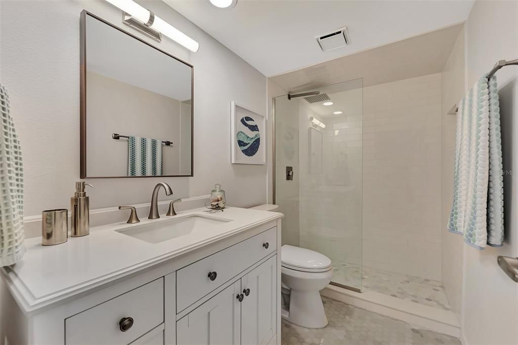 For Sale: $549,000 (2 beds, 2 baths, 1237 Square Feet)