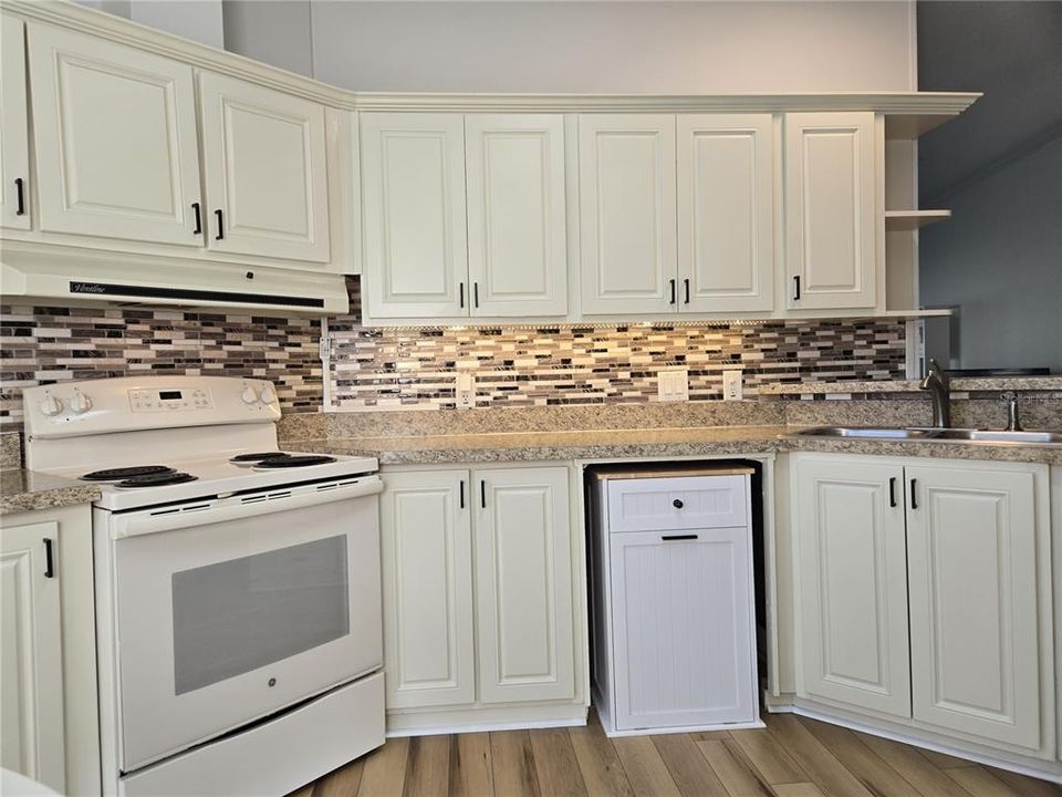 En Venta: $186,900 (2 camas, 2 baños, 1038 Pies cuadrados)