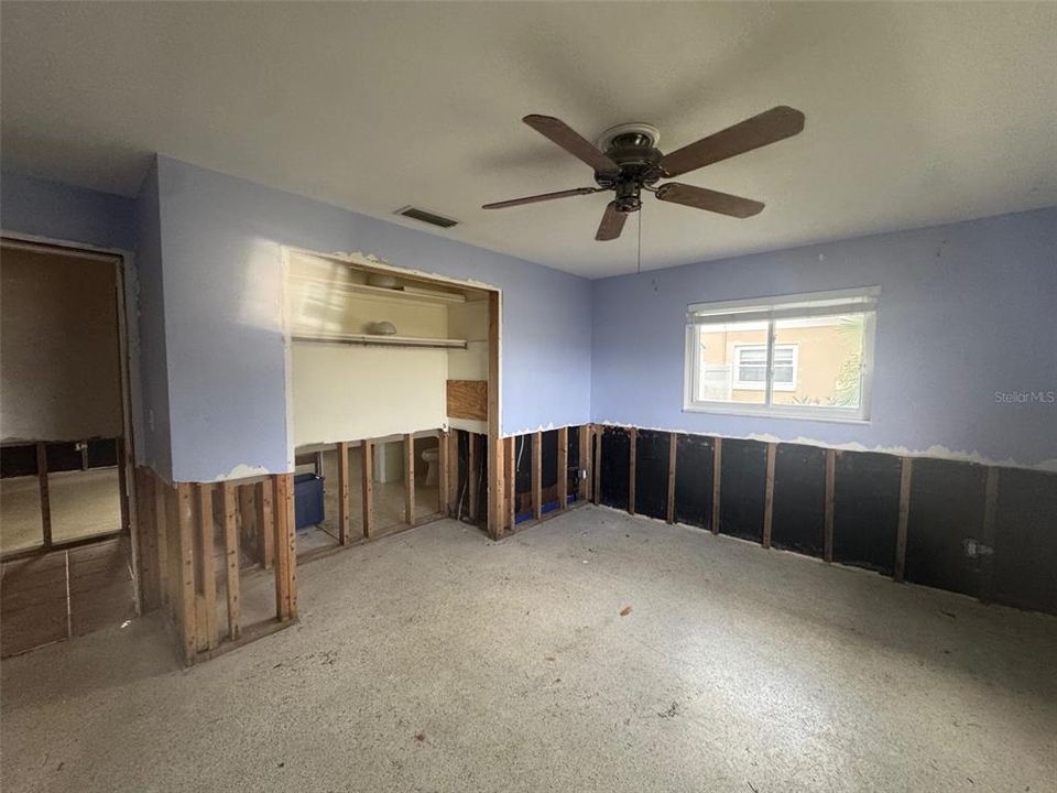 For Sale: $489,900 (3 beds, 2 baths, 1703 Square Feet)