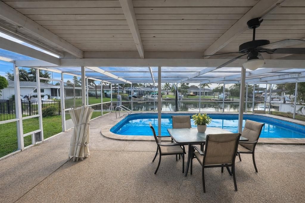 For Sale: $489,900 (3 beds, 2 baths, 1703 Square Feet)