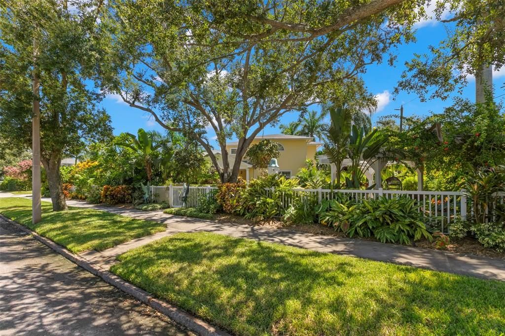 待售: $1,495,000 (3 贝兹, 3 浴室, 2364 平方英尺)