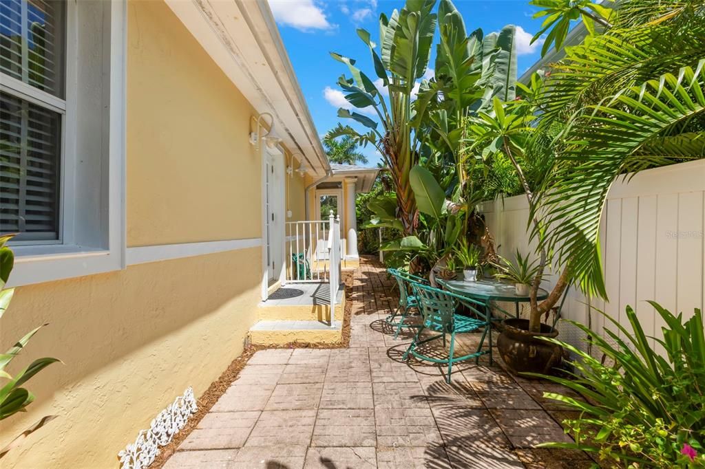 待售: $1,495,000 (3 贝兹, 3 浴室, 2364 平方英尺)