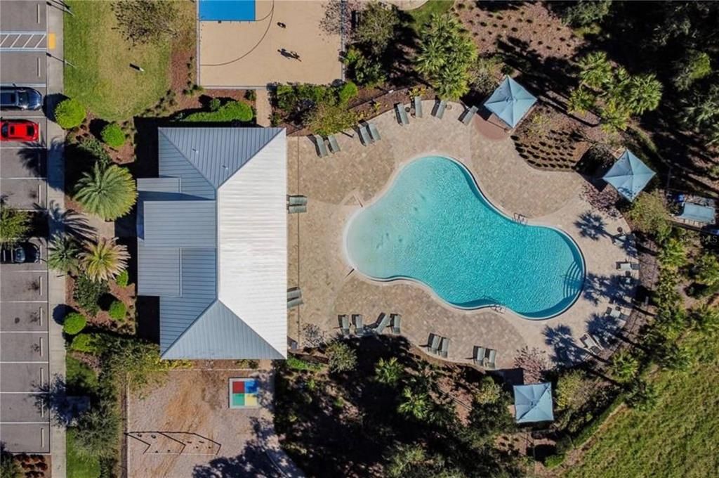 出租: $3,300 (5 贝兹, 3 浴室, 3412 平方英尺)