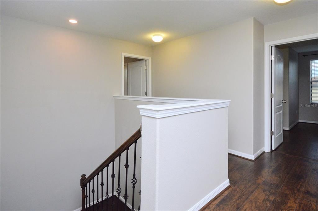 出租: $3,300 (5 贝兹, 3 浴室, 3412 平方英尺)