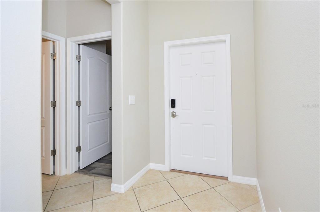 出租: $3,300 (5 贝兹, 3 浴室, 3412 平方英尺)