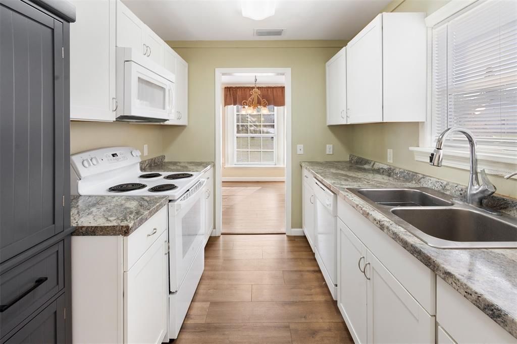 En Venta: $255,000 (2 camas, 2 baños, 1214 Pies cuadrados)