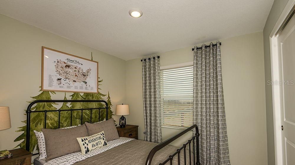 En Venta: $370,000 (4 camas, 2 baños, 2270 Pies cuadrados)