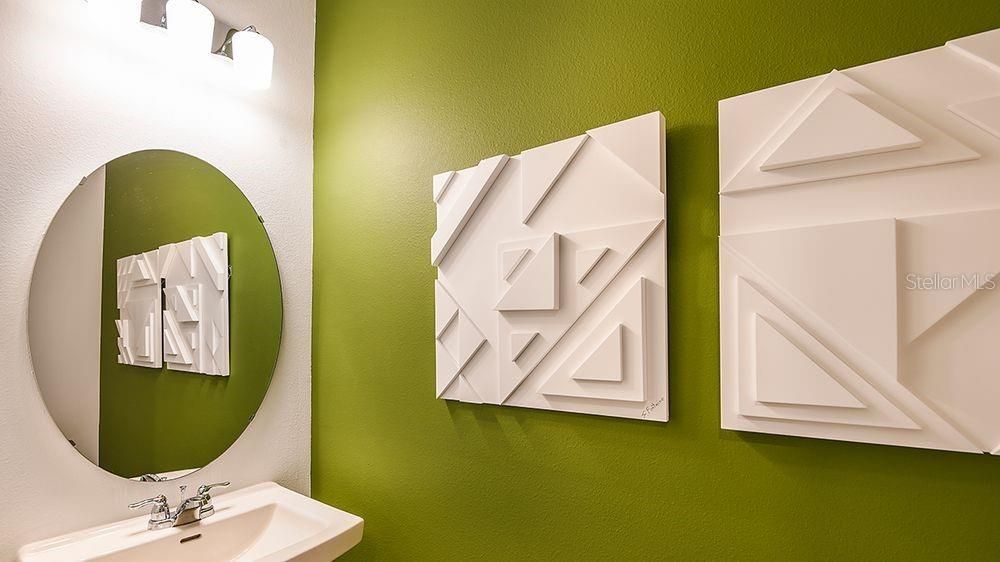 En Venta: $370,000 (4 camas, 2 baños, 2270 Pies cuadrados)