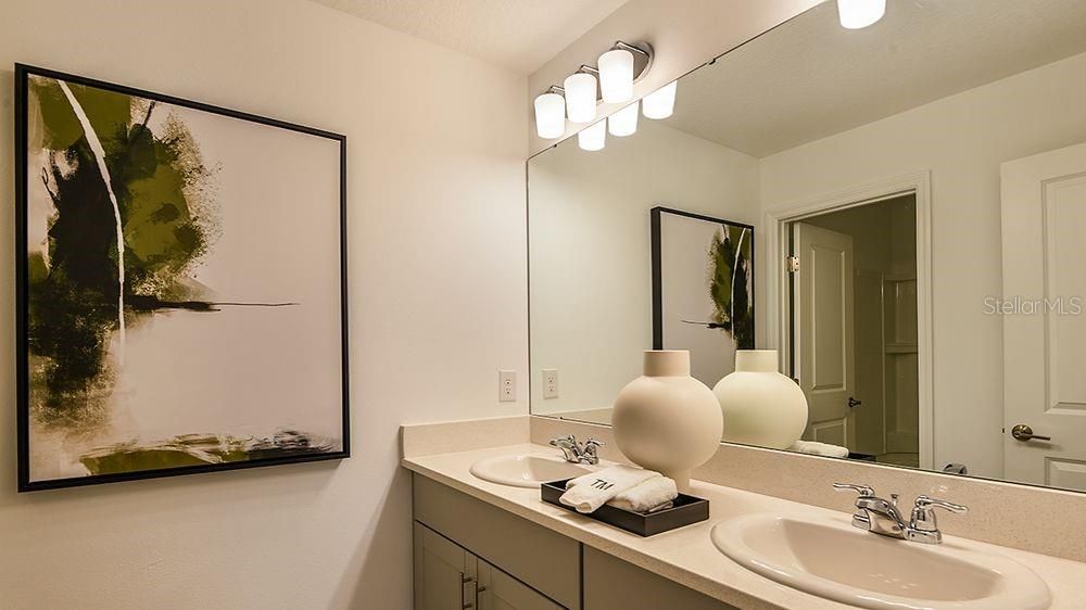 En Venta: $370,000 (4 camas, 2 baños, 2270 Pies cuadrados)