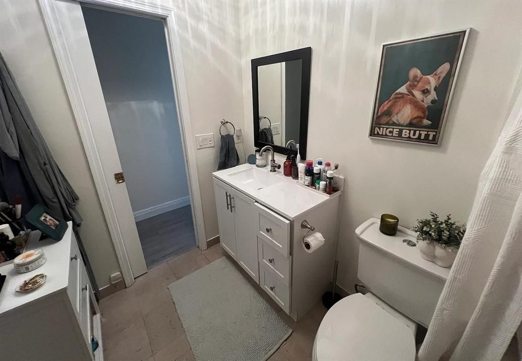 待售: $465,000 (2 贝兹, 1 浴室, 1303 平方英尺)