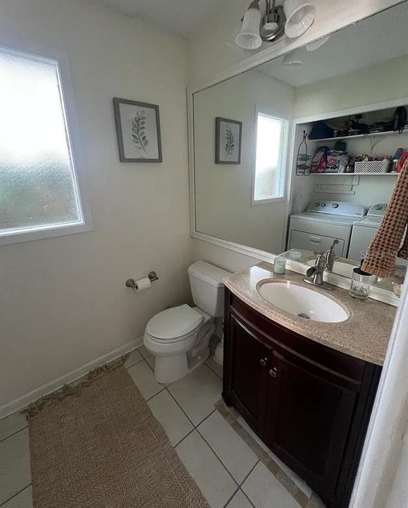 待售: $465,000 (2 贝兹, 1 浴室, 1303 平方英尺)