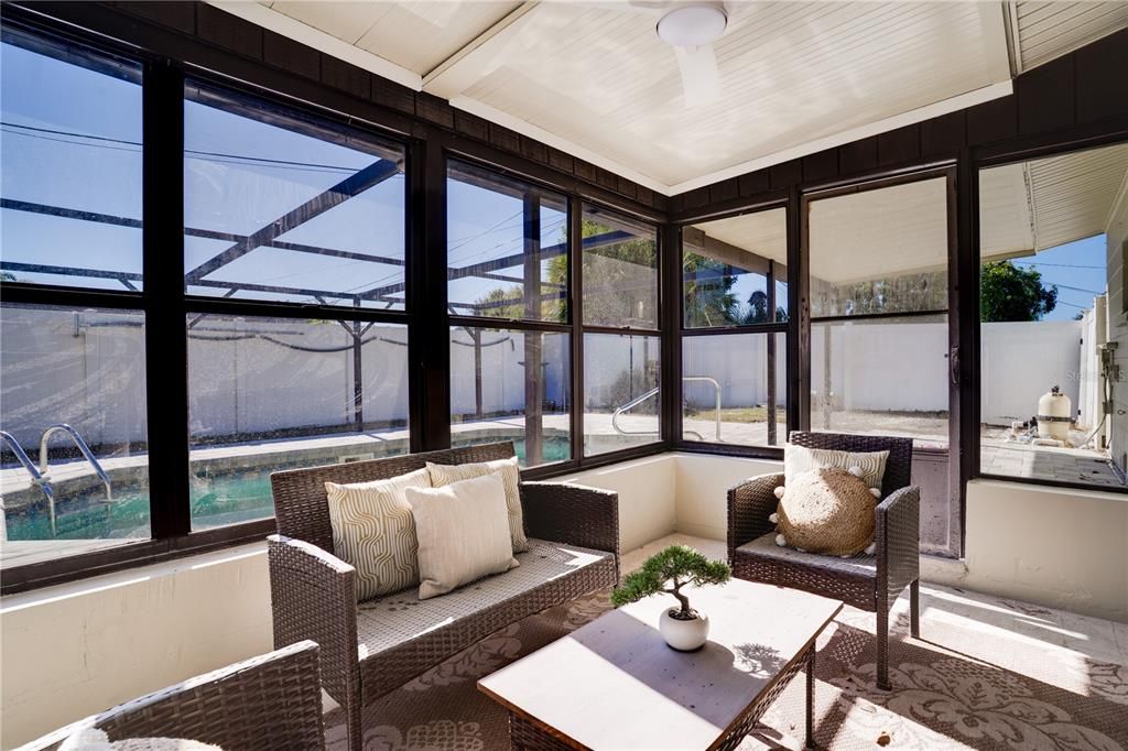 На продажу: $489,000 (3 спален, 2 ванн, 1272 Квадратных фут)