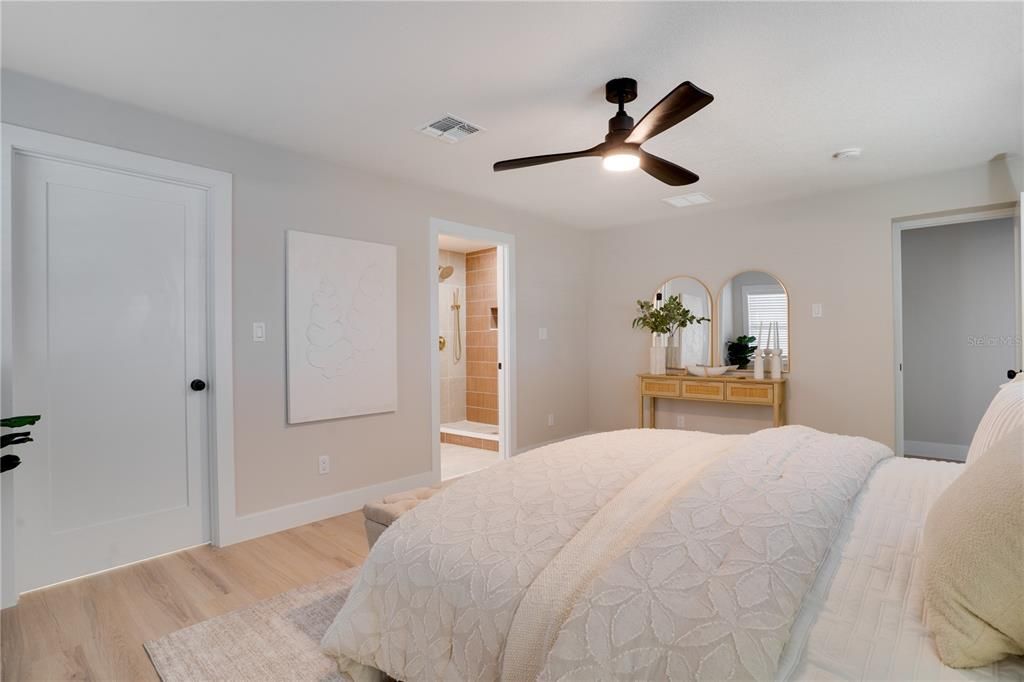 На продажу: $489,000 (3 спален, 2 ванн, 1272 Квадратных фут)