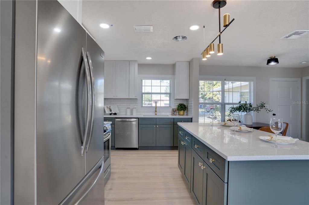 На продажу: $489,000 (3 спален, 2 ванн, 1272 Квадратных фут)