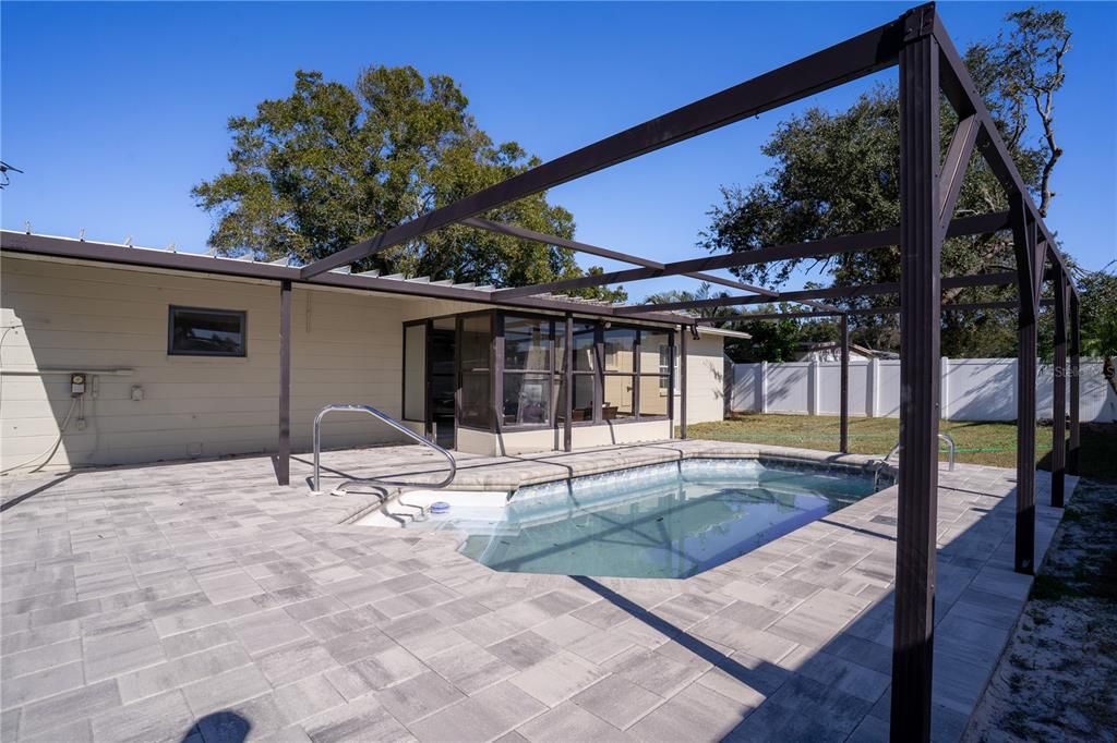 На продажу: $489,000 (3 спален, 2 ванн, 1272 Квадратных фут)