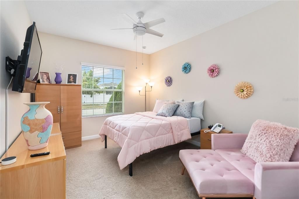 For Sale: $349,900 (3 beds, 2 baths, 1617 Square Feet)