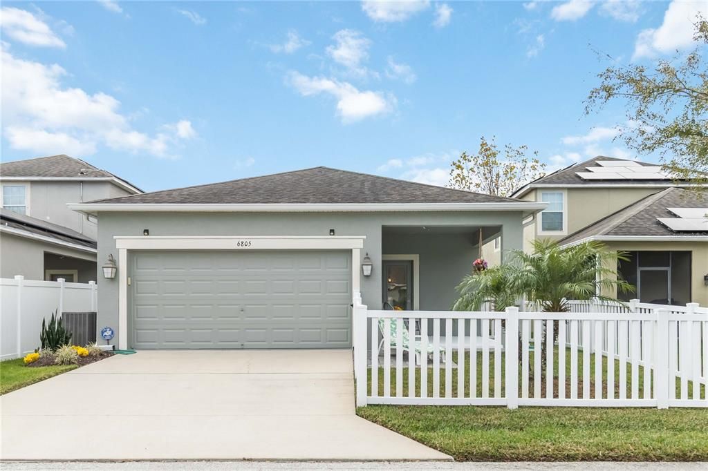 For Sale: $349,900 (3 beds, 2 baths, 1617 Square Feet)