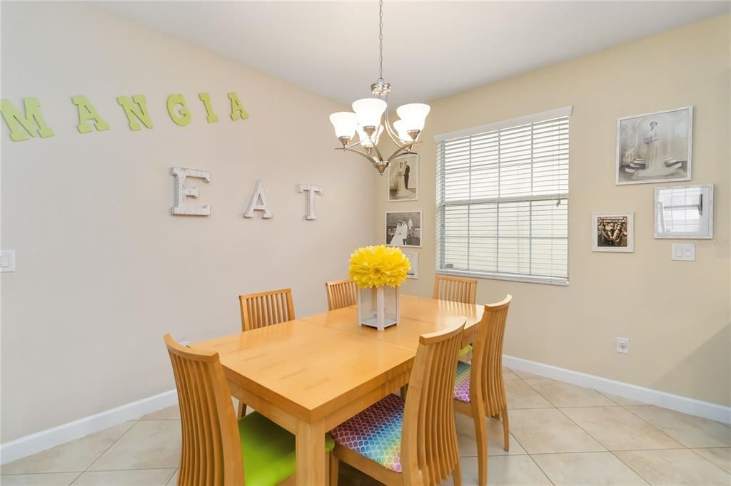 For Sale: $349,900 (3 beds, 2 baths, 1617 Square Feet)