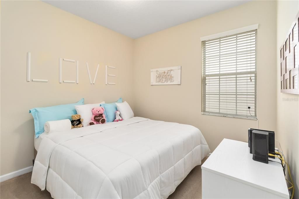 For Sale: $349,900 (3 beds, 2 baths, 1617 Square Feet)