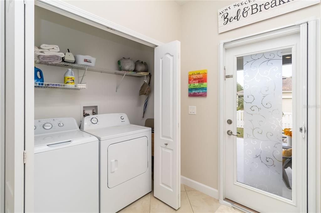 For Sale: $349,900 (3 beds, 2 baths, 1617 Square Feet)