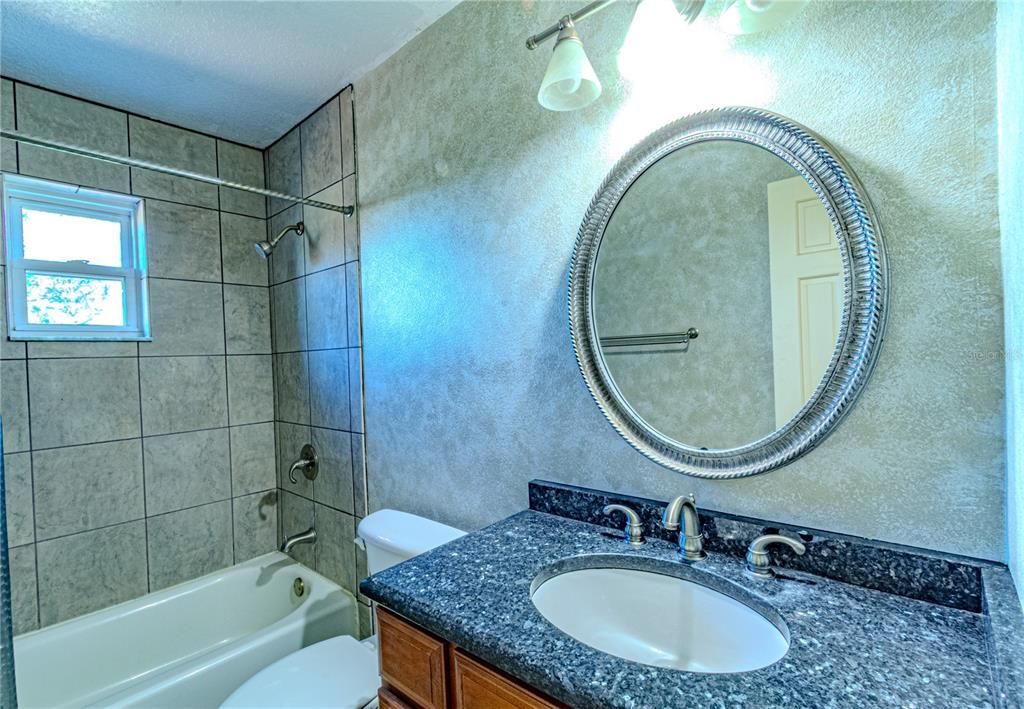 На продажу: $630,000 (4 спален, 2 ванн, 2498 Квадратных фут)