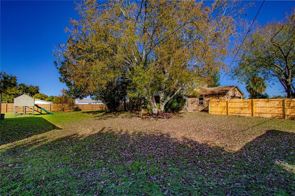 На продажу: $630,000 (4 спален, 2 ванн, 2498 Квадратных фут)